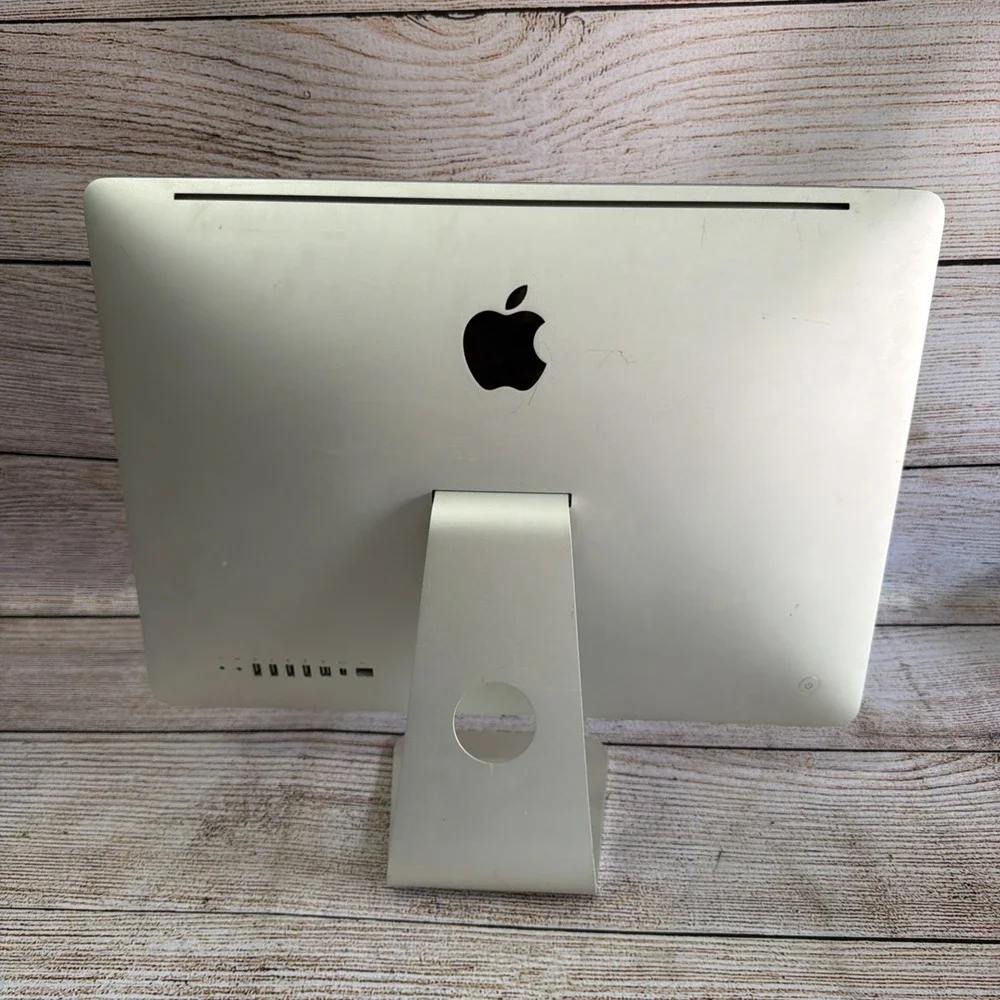 Apple Monitor A1311 21.5-inch Untested As Is No Power Adapter Parts